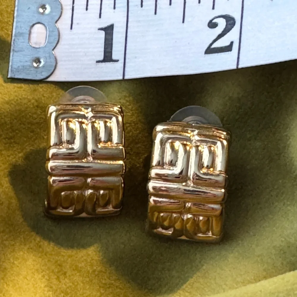 Vintage Givenchy 1980s Gold tone Earrings - Picture 8 of 8